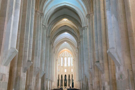 Alcobaça-Monastery-Private-Guided-Tour,-Silver-Coast-Travelling-Tours-2024