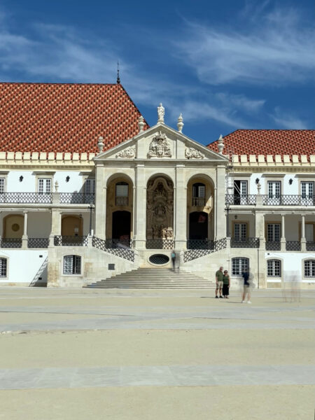 Silver-Coast-Travelling-Toours,-Universidade-de-Coimbra,-michael-martinelli-CIV3eGMmyU4-unsplash