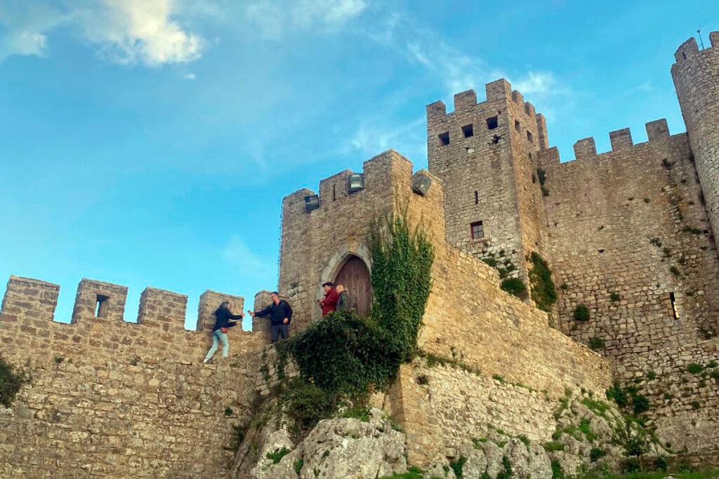Castelo-de-Óbidos-Uma-Viagem-pela-História-no-Coração-do-Oeste-Silver-Coast-Travelling-2026-Visita-Guiada-em-Óbidos